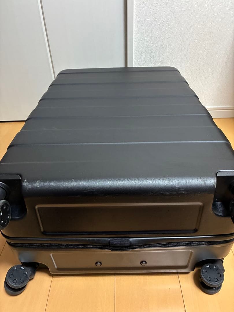 美品　無印良品 MUJI ハードキャリーケース 63L ブラック