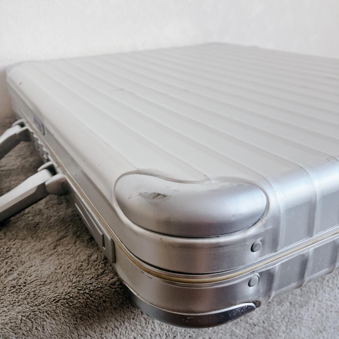 RIMOWA リモワ トパーズ アタッシュケース ビジネス アルミニウム