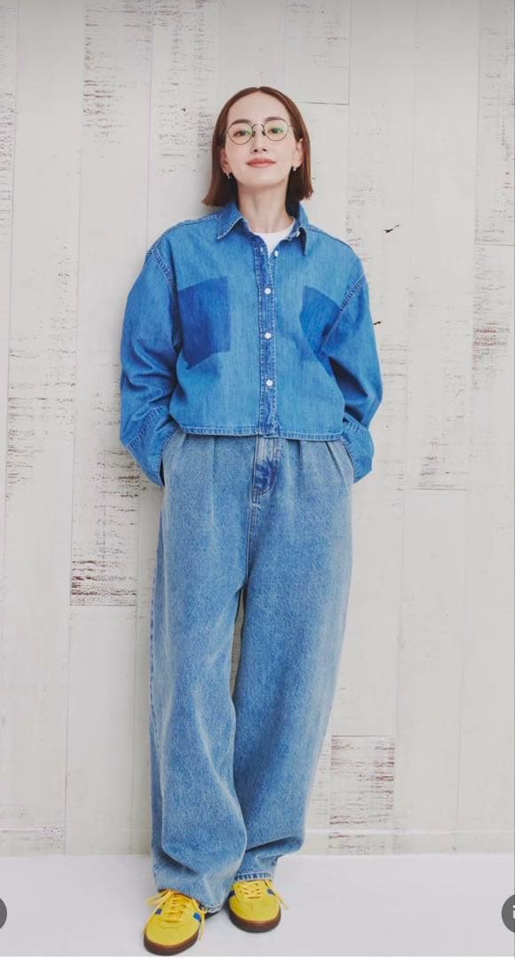 辻元舞さん　I'm in デニム　丈短め　Ｍ　ライトブルー