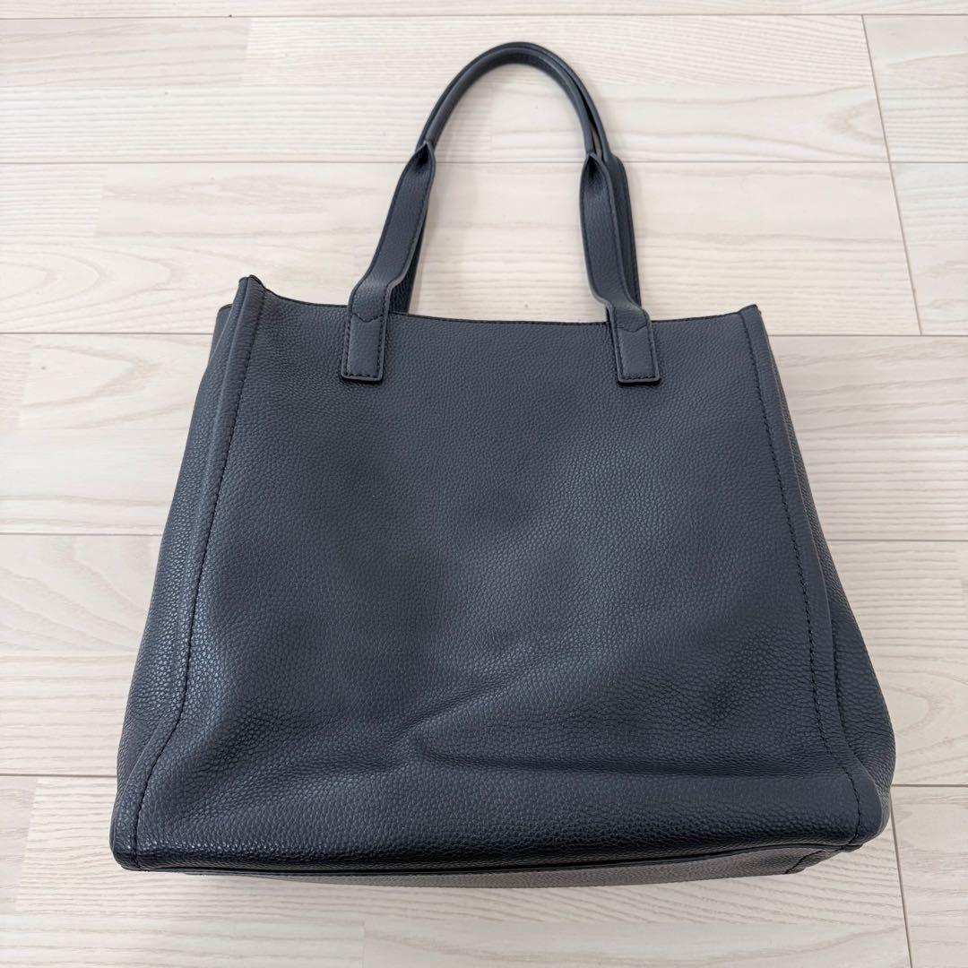 【美品】Marc Jacobs レザー トートバッグ ブラック　A4サイズ 黒
