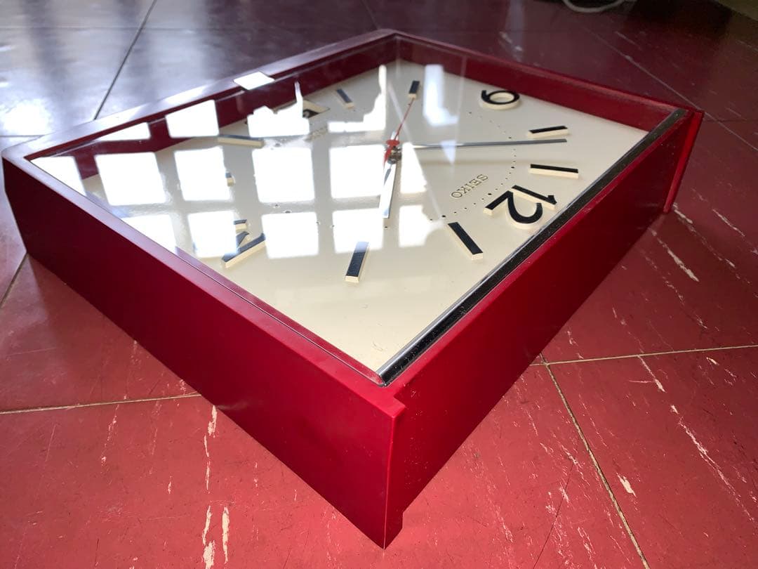 昭和レトロ　動作品　セイコー　カレンダー付　掛時計　スペースエイジ　レトロポップ