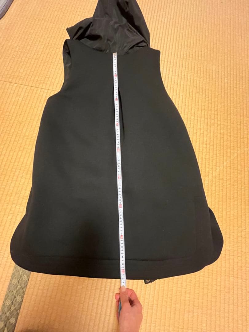 パシオーネ　フード付きロングダウンベスト ブラック