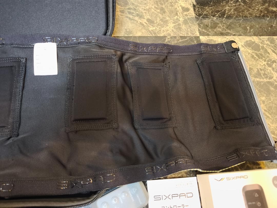 ☆彡SIXPAD パワースーツ コアベルト Mサイズ　グレー 備品