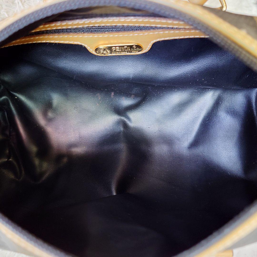 フェンディ ミニ ボストン ペカン柄 FF 型押しロゴ ハンドバッグ 男女兼用