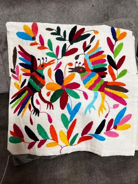 オトミ族　刺繍クッションカバー　２枚セット