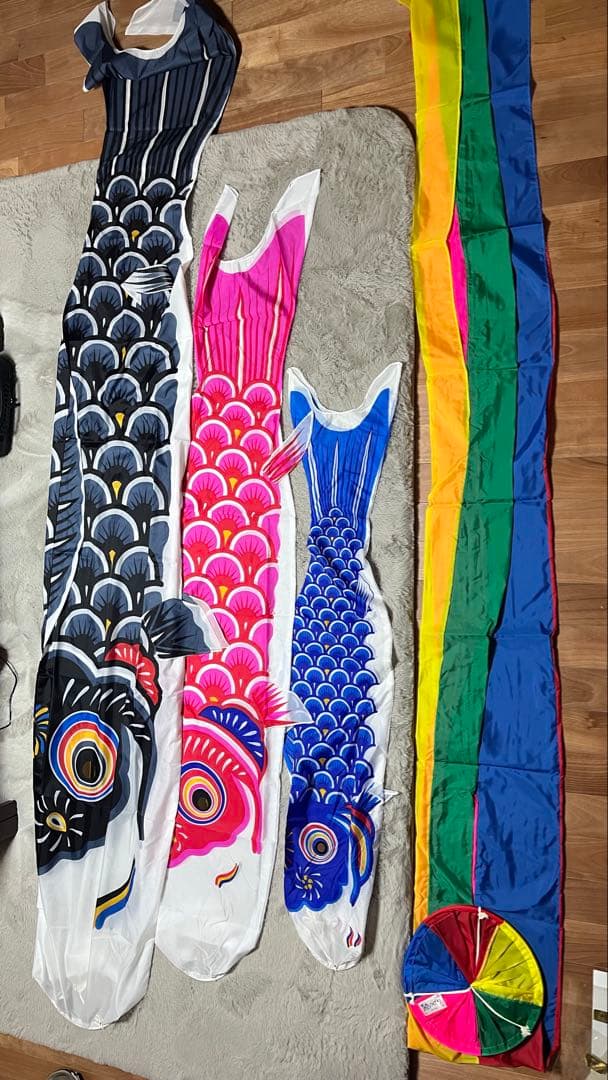 鯉のぼりセット 伝統デザイン 取り付け用具付き