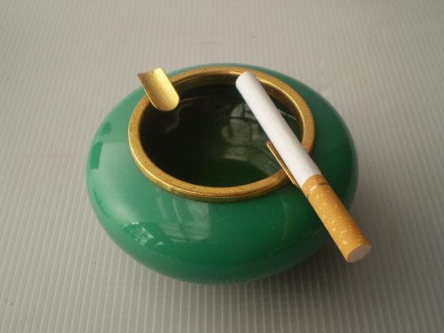 レトロモダン 昭和 ビンテージ 綺麗な灰皿＆タバコケース。