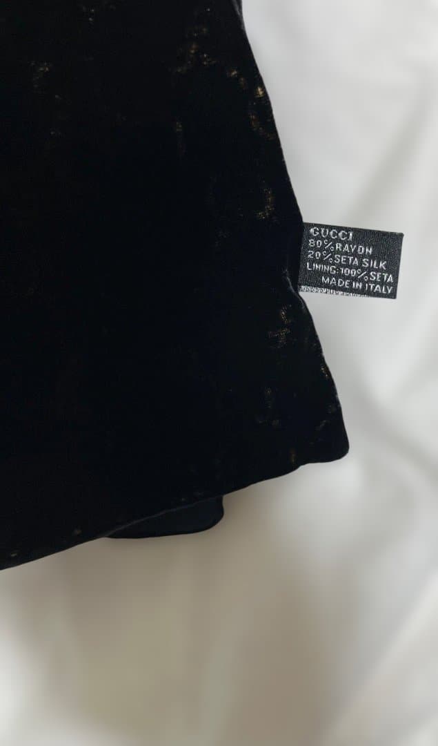 GUCCI ブラックベロア　マフラー