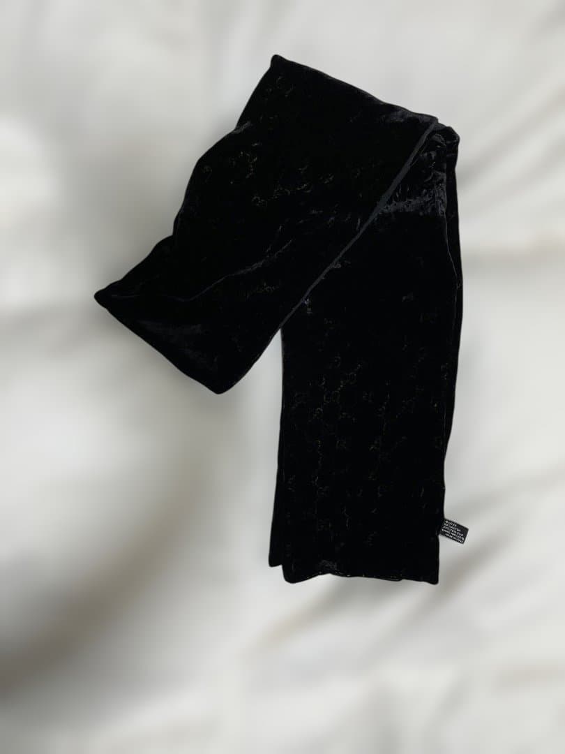 GUCCI ブラックベロア　マフラー