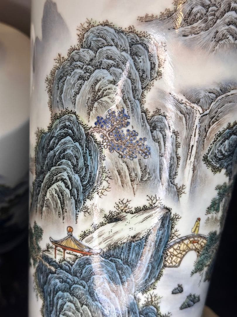 最終価格　中国 大きめ花瓶一対 山水人物図 詩文あり 養和堂製　コレクション