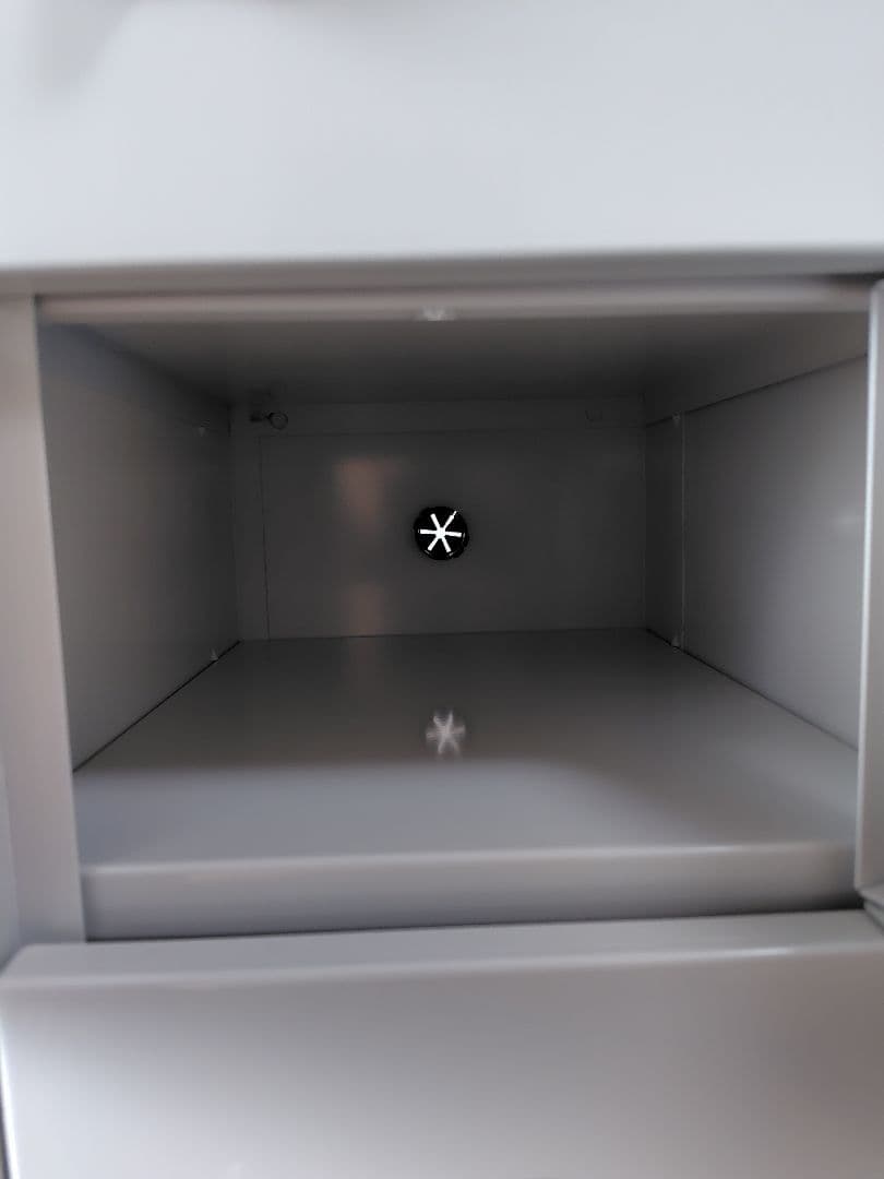 貴重品ロッカー　KAWAJUN 8扉