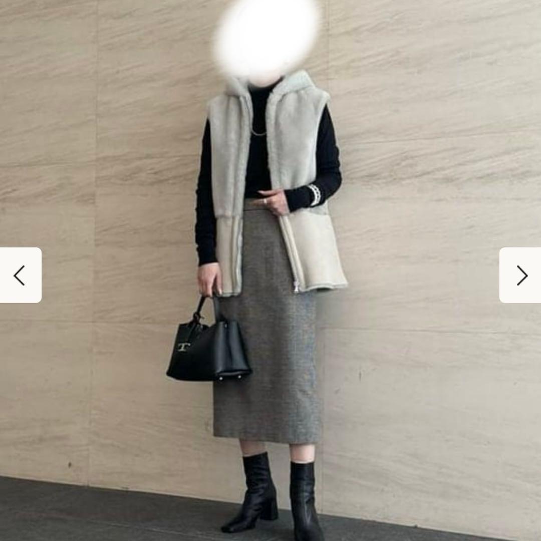 EMMETI AULLAアウラ　リアルムートン ダウン ベスト フードベージュ系