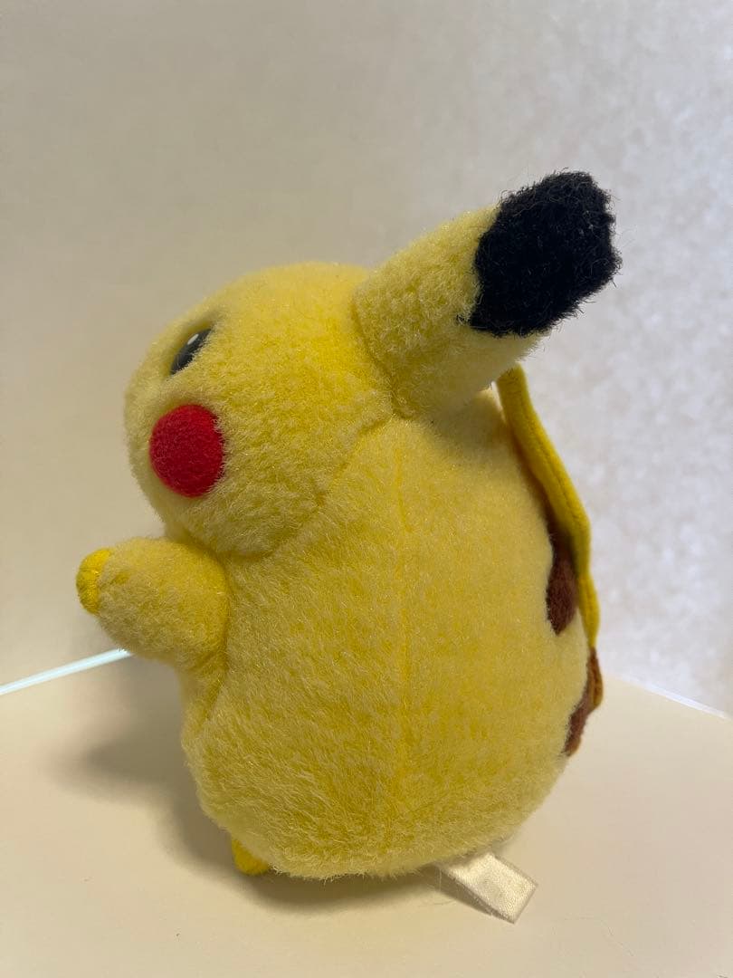 初期ピカチュウ　ぬいぐるみ　TOMY