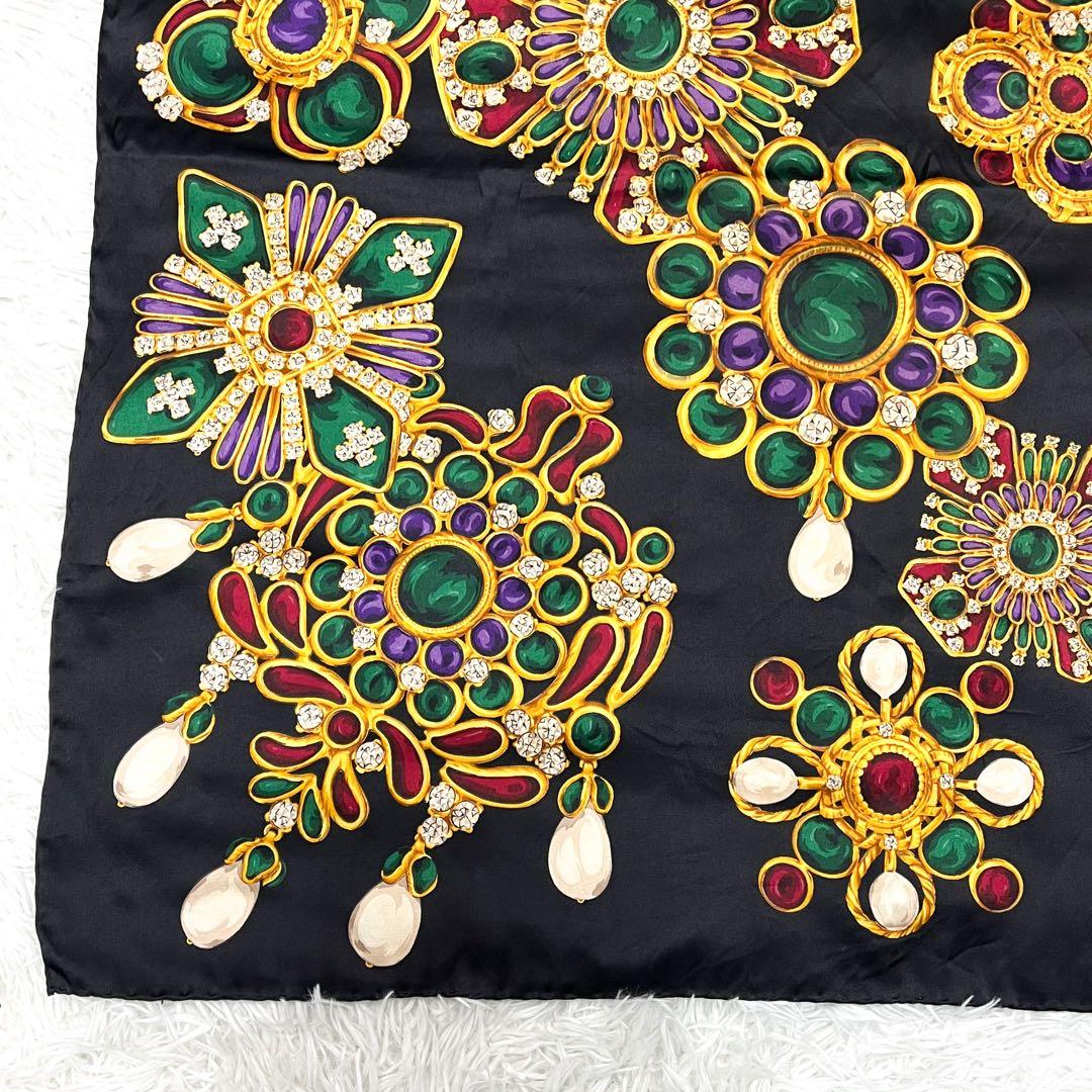 極美品 シャネル グリポア シルク100% 大判スカーフ 宝石ジュエリー柄