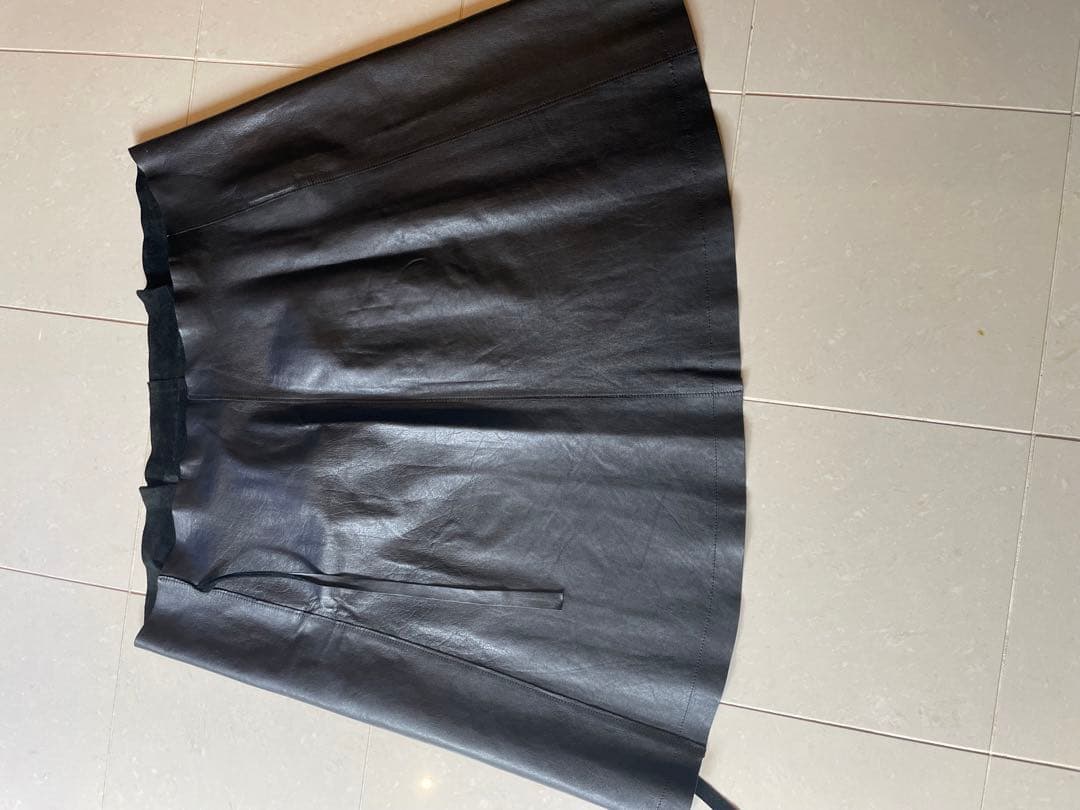 購*！様 トリココムデギャルソン tricot GARCONS レザーラップスカ