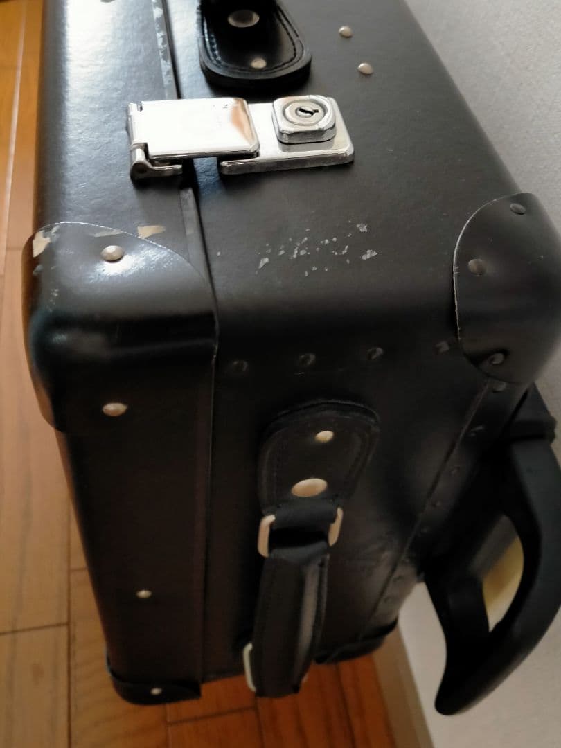 グローブトロッター　キャリーケース　メンテナンス要