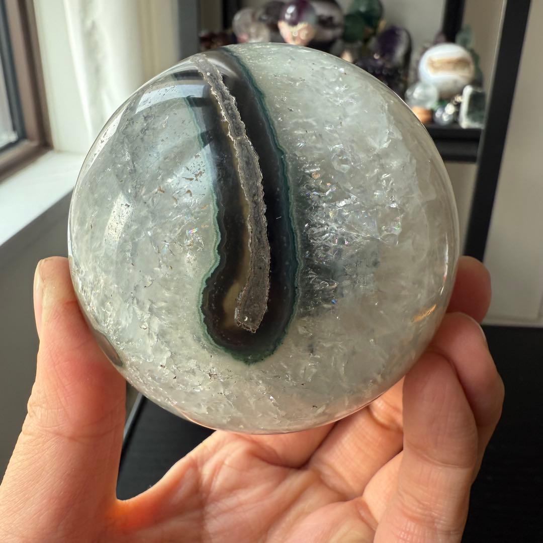 天然石アメジストの笑い口　置物　スフィアNO.011614