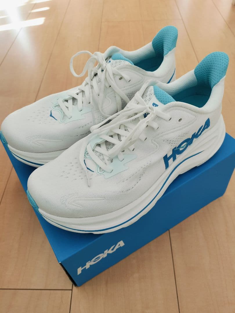 みーちゃま【美品　正規品】HOKA　CLIFTON10 25.5cm
