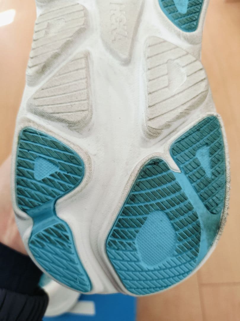 みーちゃま【美品　正規品】HOKA　CLIFTON10 25.5cm