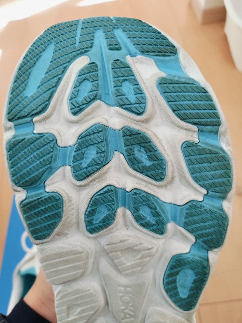 みーちゃま【美品　正規品】HOKA　CLIFTON10 25.5cm