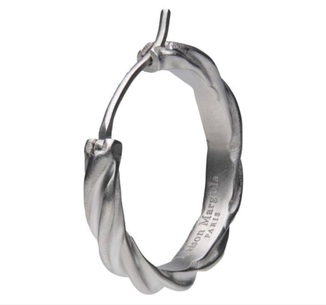 Maison Margiela タイムレススクロールピアス