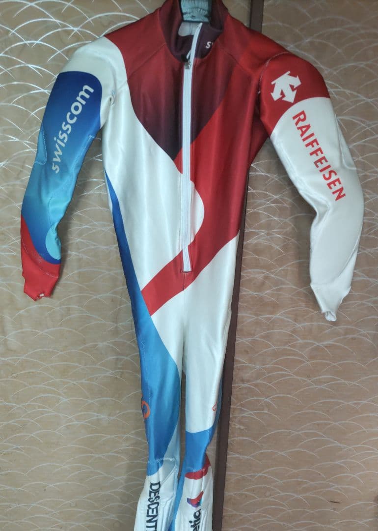 DESCENT デサント スイスチームモデル jr. ワンピース