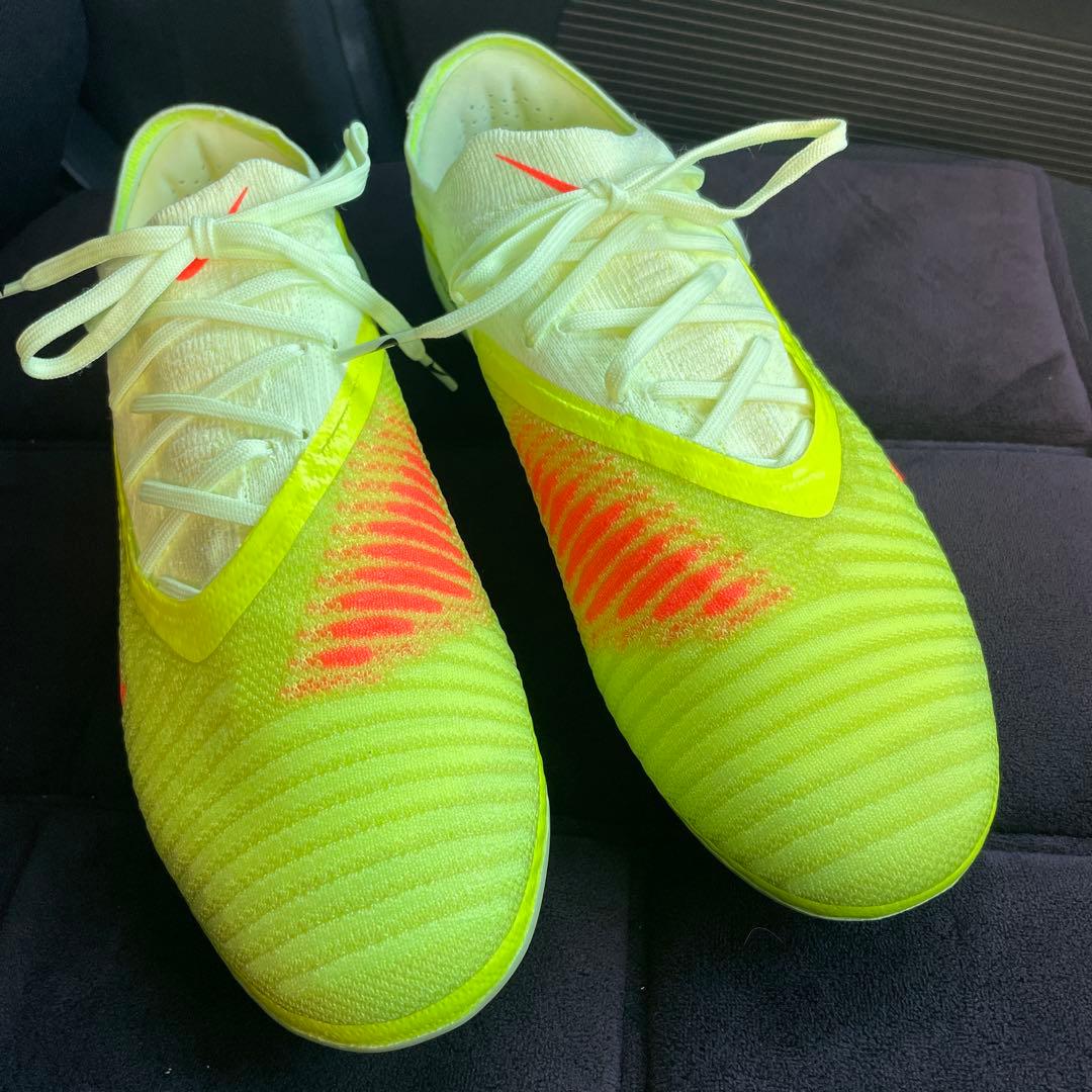 Nike ファントム　6 LOW エリート AG -PRO