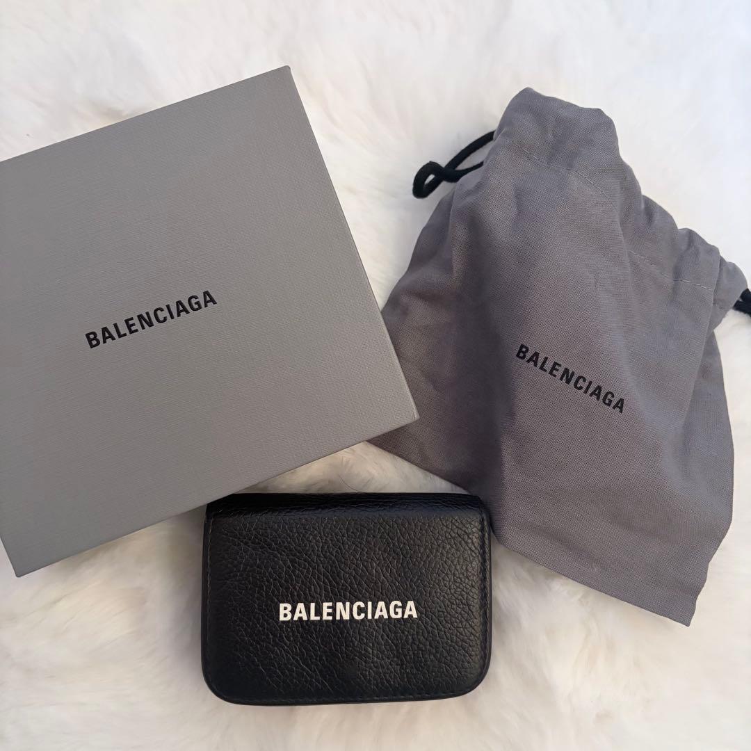 セ*ン様 BALENCIAGA 三つ折り財布 ブラック 早い者勝ちじょ