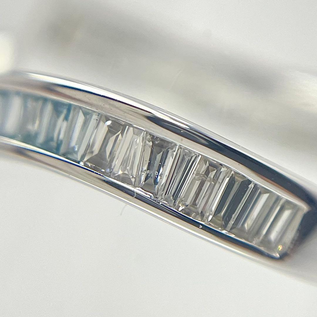 ダイヤ リング ブルー ダイヤモンド テーパー バゲット K18WG 指輪