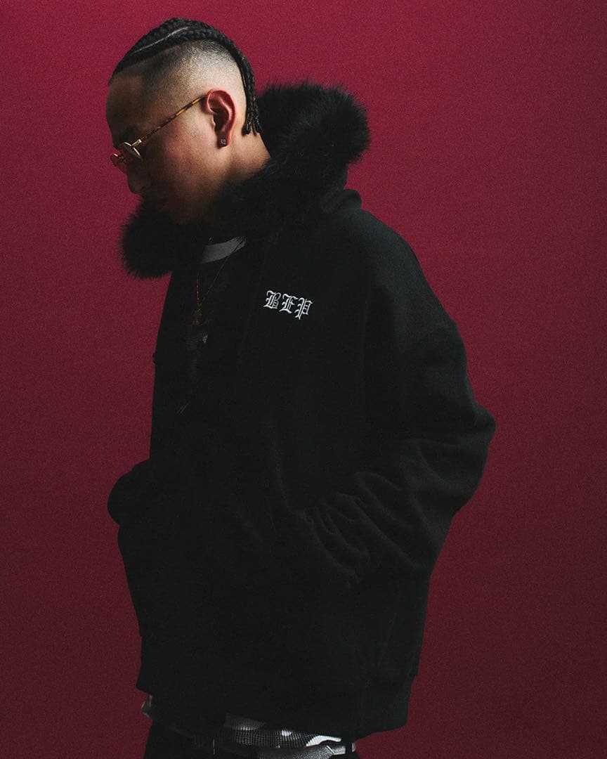 トップス BlackEyePatch FUR HOODED ZIP HOODIE