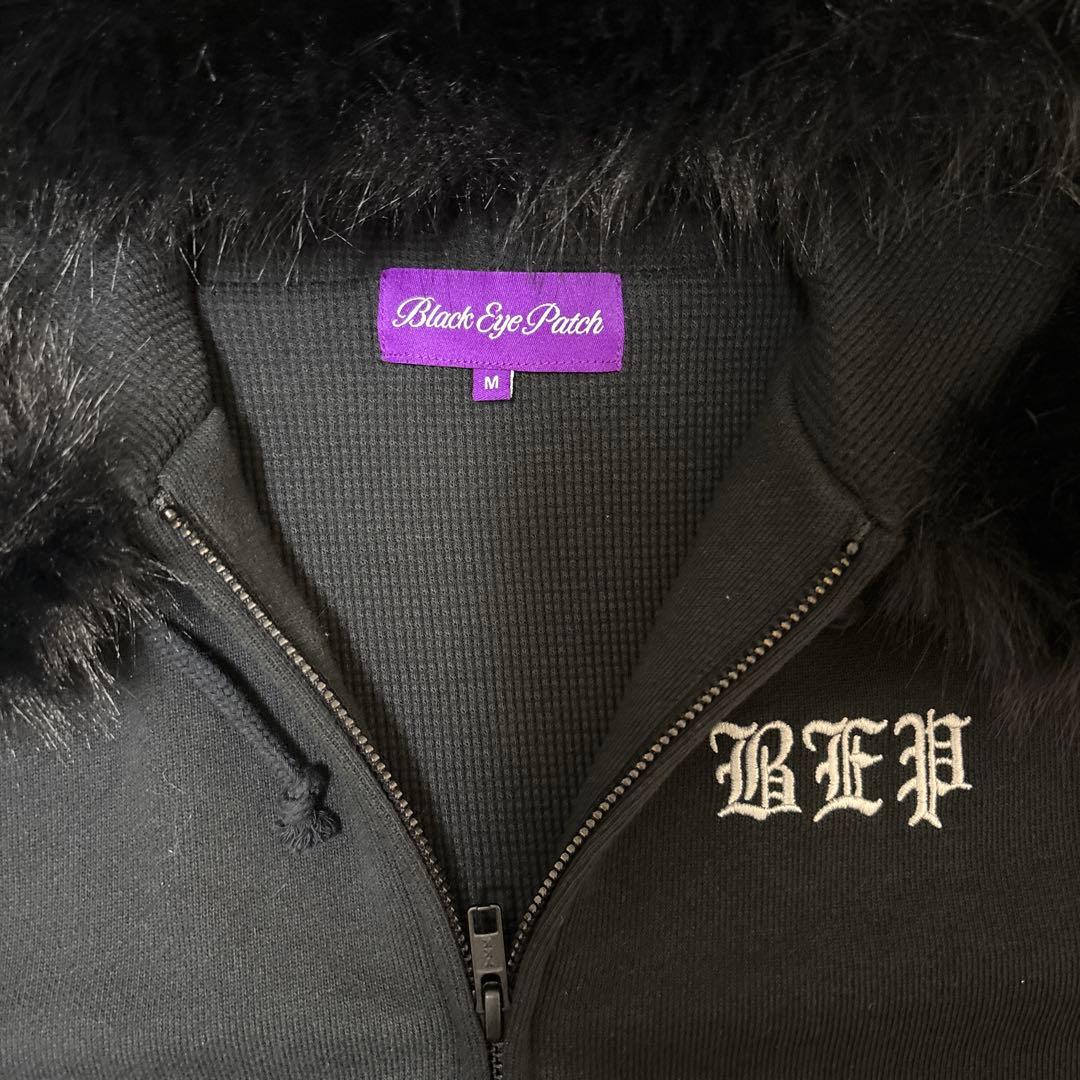 トップス BlackEyePatch FUR HOODED ZIP HOODIE