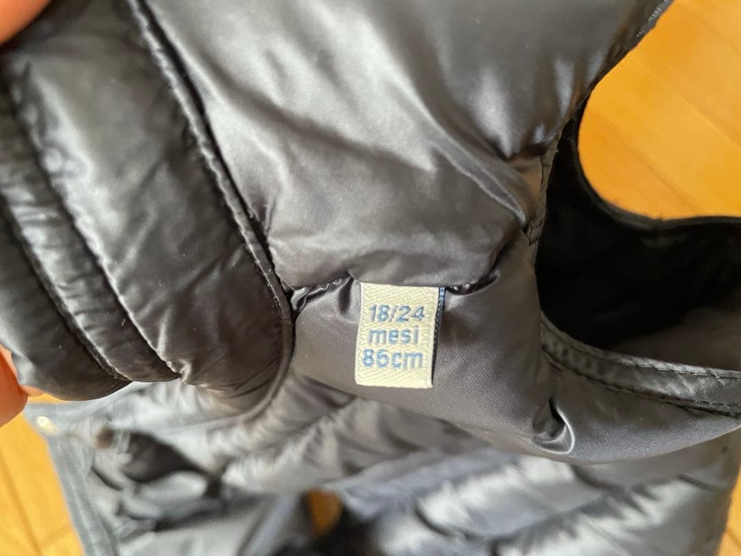 モンクレール　ダウンベスト