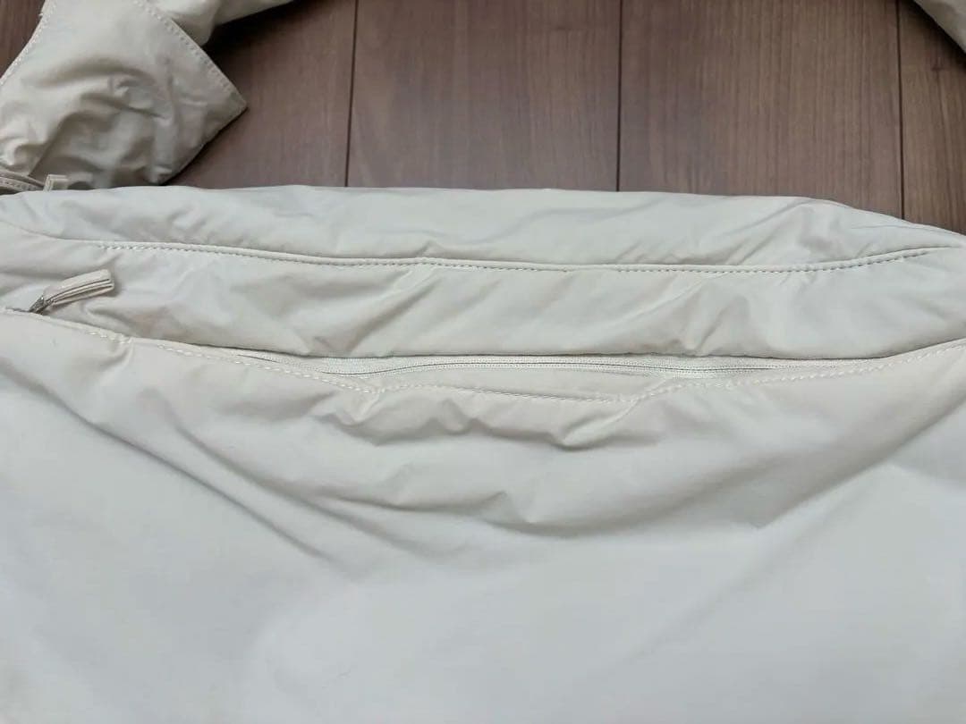 Marmot ETRE TOKYO PERTEXパディングショルダーバック