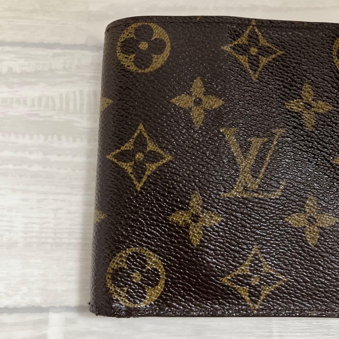 ルイヴィトン 二つ折り財布 ポルトフォイユマルコ