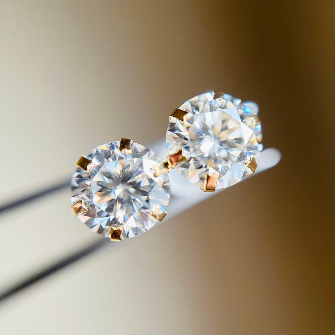 K18YG 大粒♪モアッサナイトダイヤモンド　H&C　1.80カラット　ピアス