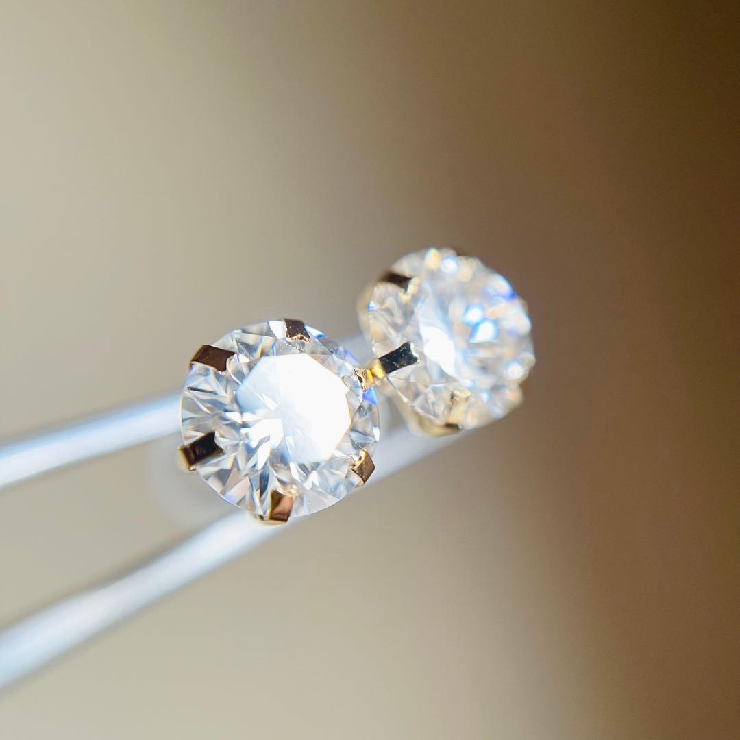 K18YG 大粒♪モアッサナイトダイヤモンド　H&C　1.80カラット　ピアス