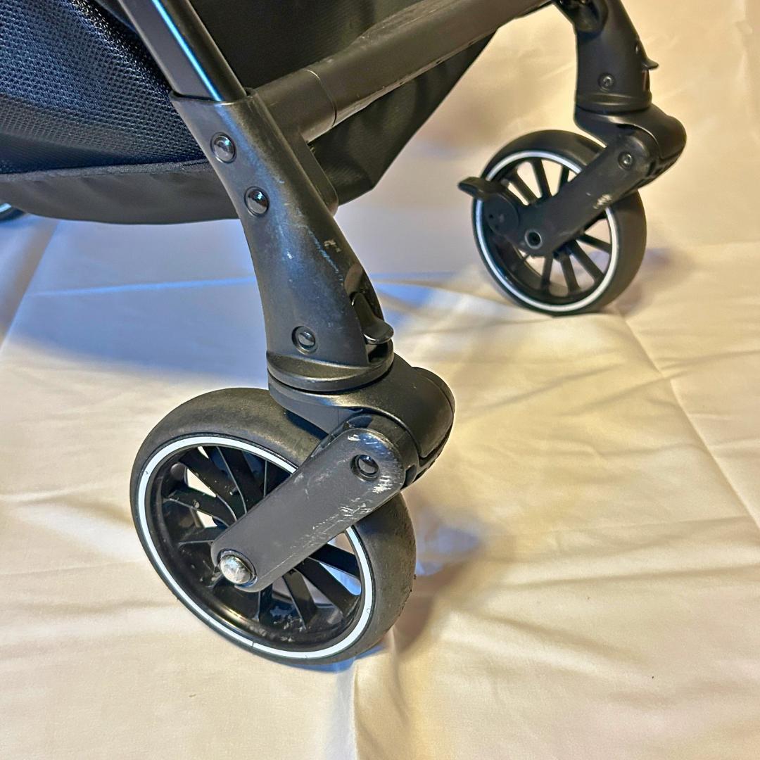 【美品】Combi スゴカルSwitch エッグショック AN シャドーグレー