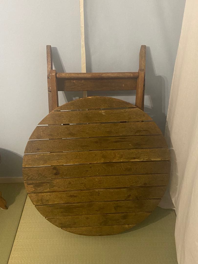 木製円形折りたたみテーブル