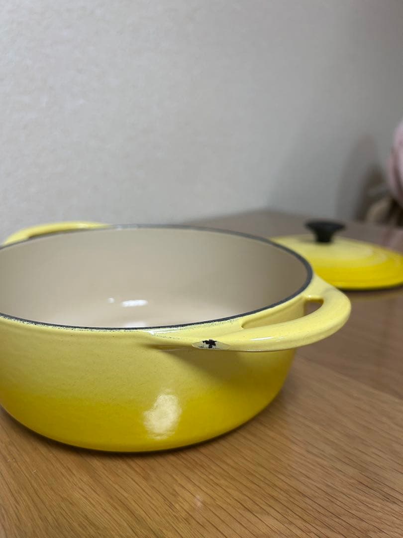 LE CREUSET ル・クルーゼ　18センチ　両手鍋　イエロー