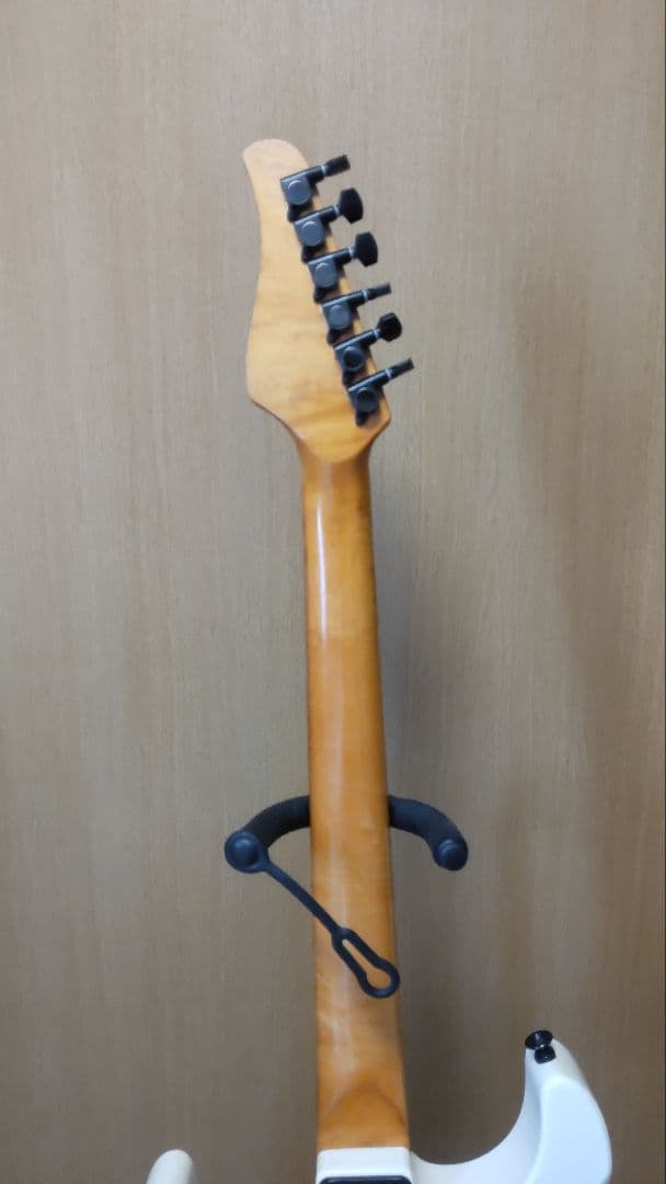 【ジャンク品】Charvel　エレキギター　ホワイト