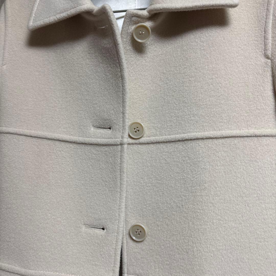 セオリー　オフホワイトのコート