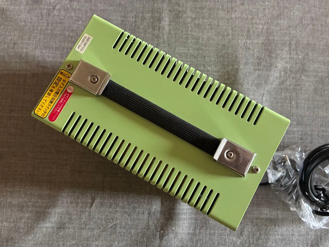 海外用変圧器 日章工業 定格容量1500W 対応電圧220V/240V