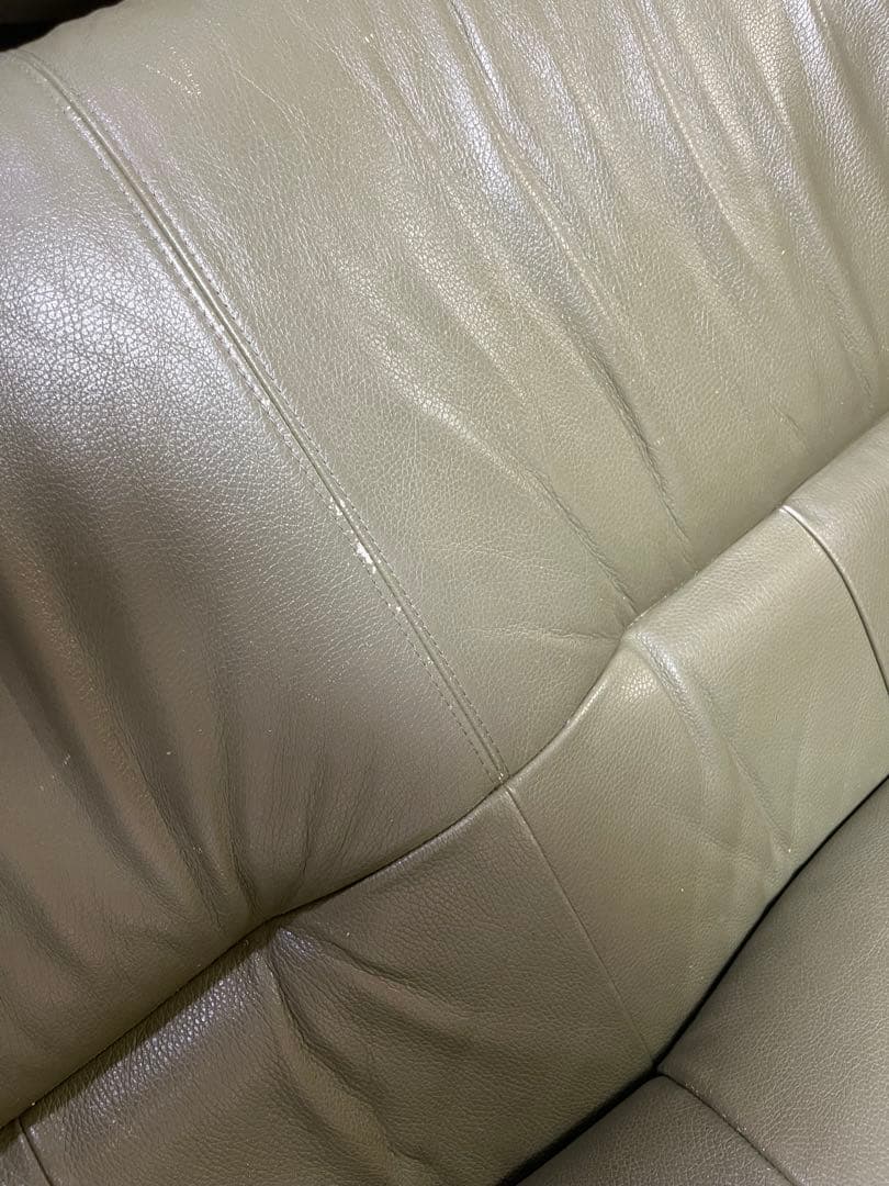 カリモク チターノ　 ソファ3人掛け　本革　グリーン