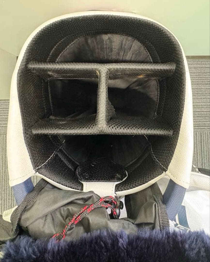 【美品】アディダス　ゴルフ　キャディバック　ホワイト　軽量