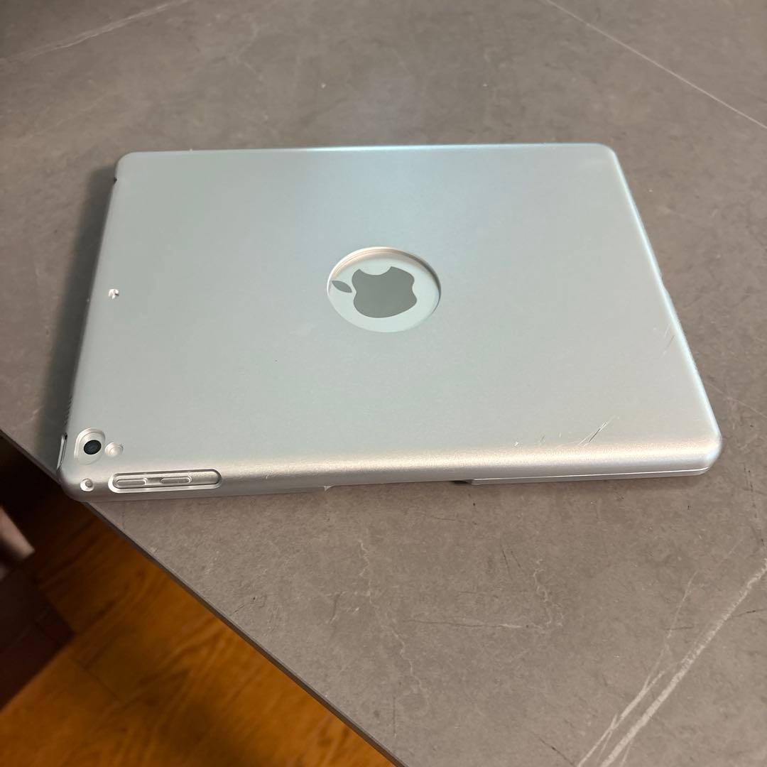 T*3様 PCATEC キーボード付き iPad 第6世代