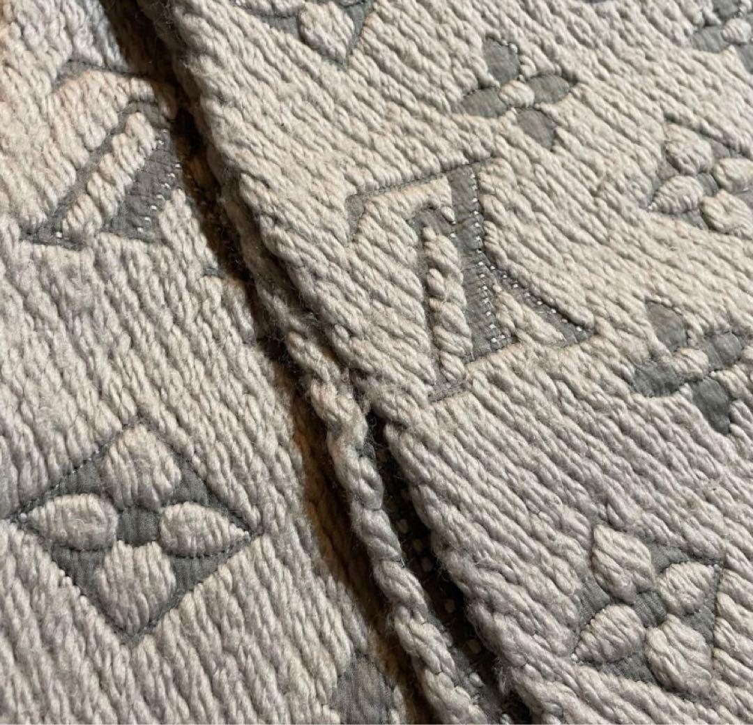 Louis Vuitton グレー マフラーM74742 ロゴマニア