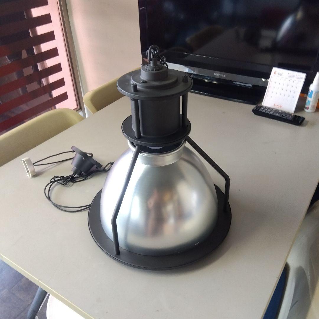 インダストリアル　ペンダントライト　工業系