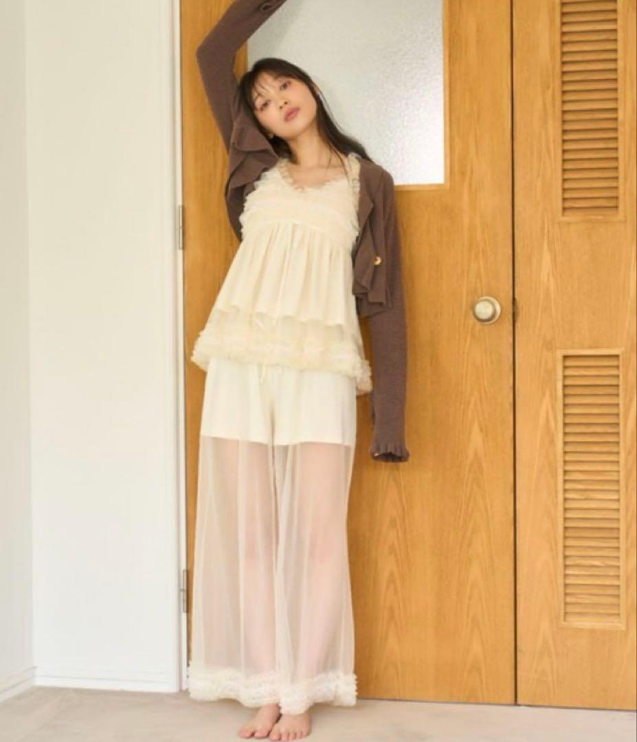 SNIDEL✴︎タグ付きチュールフリルキャミ＆パンツレイヤードレースランジェリー