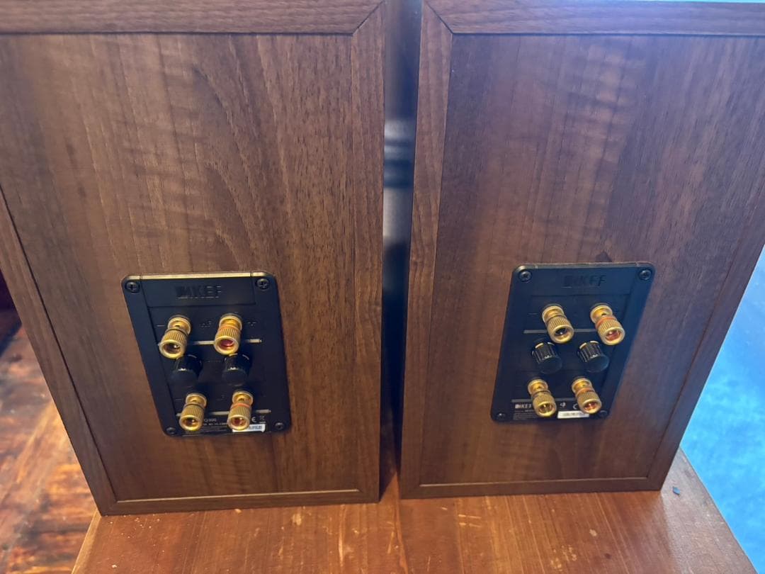 KEF Q300 [ヨーロピアンウォールナット ペア]