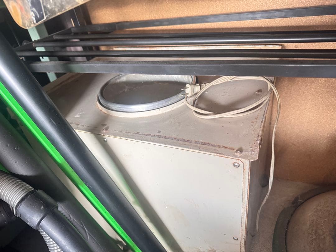 ボウリングボールポリッシャー(電動ろくろ)